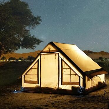 kamp cadir: Hava ilə doldurulan çadır