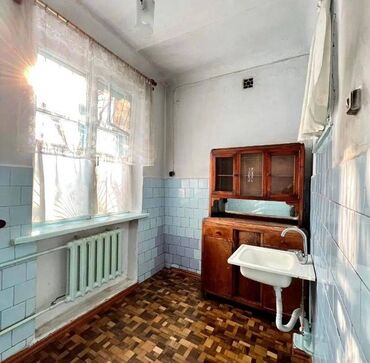 квартира черемушки снять: 2 бөлмө, 43 кв. м, Хрущевка, 1 кабат, Эски ремонт