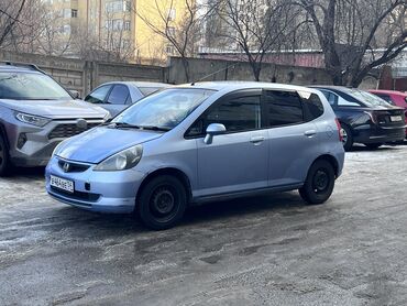 Honda: Honda Fit: 2002 г., 1.3 л, Вариатор, Бензин, Седан