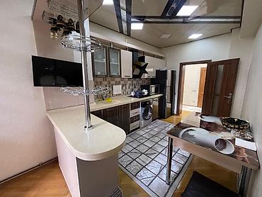 binə ev satılır: 3 otaqlı, Yeni tikili, 135 kv. m — 7