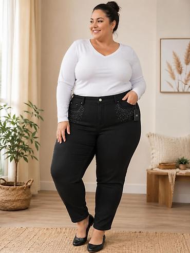 Pantalone: Ženske pantalone – plus size - Model: klasične crne pantalone ravnog — 3