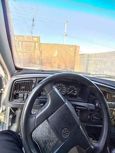 Volkswagen: Volkswagen Passat: 1990 г., 1.8 л, Механика, Бензин, Седан — 7