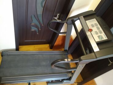 Тренажеры: Az istifadə olunub hər şeyi işləyir saat məsafə sürət calori ürək
