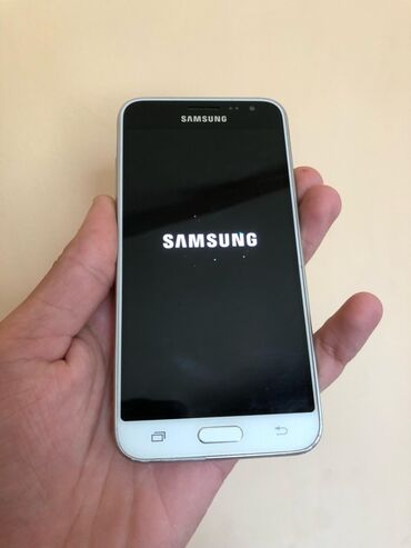 Samsung: Samsung Galaxy J3 2016, 8 GB, rəng - Ağ, Zəmanət, Sensor, Simsiz şarj