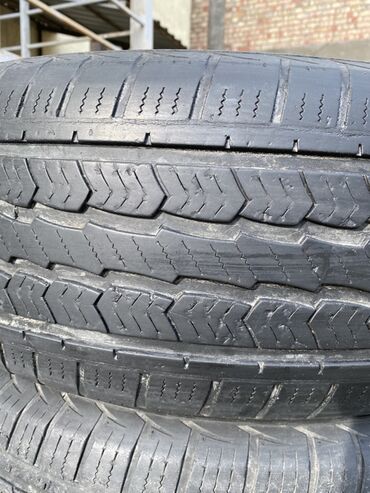 corolla runx: 265/65R17 лето 4шт на 1 есть шишка ост 3 норм