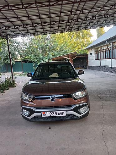 Транспорт: Ssangyong Tivoli: 2016 г., 1.6 л, Автомат, Дизель, Внедорожник — 1