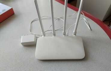 wifi adapter qiymeti: Işlenmişdi amma işleyir Mİ ROUTER 4A WİFİ 4 antenalı