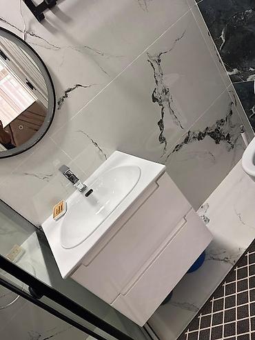 полки в аренду: 4 комнаты, 88 м², Кызыл-Суу, Собственник — 7
