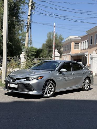 Toyota Camry: 2019 г., 2.5 л, Автомат, Бензин, Седан