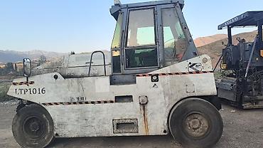 hiab 250: Асфальтоукладчик Volvo ABG6820 + дорожный каток Dynapac (Fayat Group) — 7