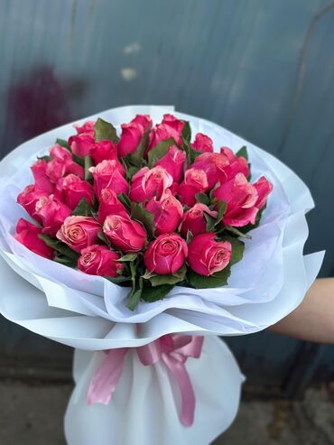 Цветы и букеты: Акция ‼️‼️💐51 роза и 101 роза‼️любое оформление на бесплатно по Вашему — 4