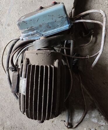 Ostali alati i mašine: Двостубна ауто дизалица, носивости 2.5т. 2015 је годиште. Рађена је у — 29