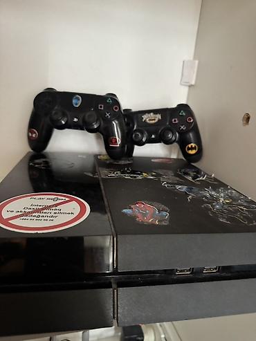 Видеоигры и приставки: PlayStation 4 (PS4) oyun konsolu – 2 ədəd DualShock 4 oyun pulti ilə — 3