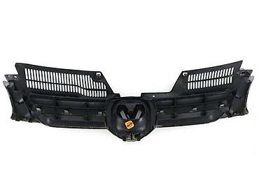 5w30 ulje: MASKA ZA VOLKSWAGEN GOLF 5 OD 2003. DO 2006. GOD. | Polovni — 2