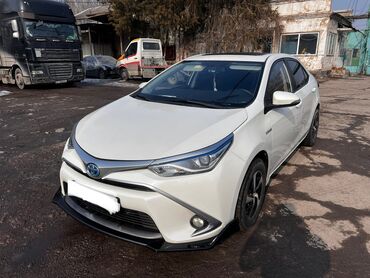 машина лекция: Toyota Corolla: 2018 г., 1.8 л, Вариатор, Гибрид, Седан