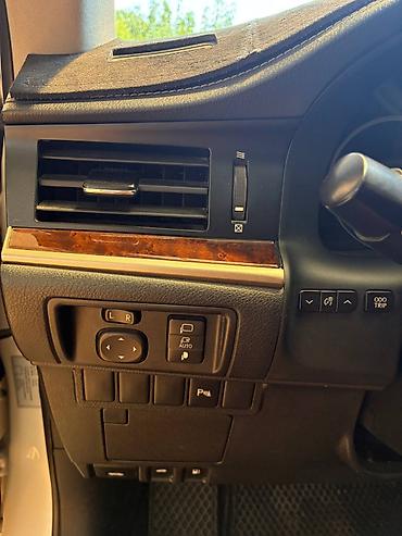 воз: Lexus ES: 2014 г., Автомат, Гибрид — 8