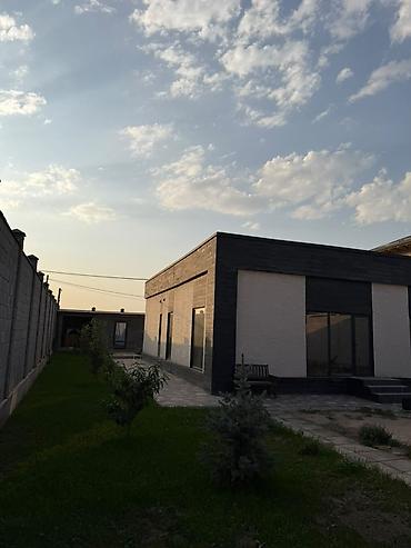 🏡 ПРОДАЮ НОВЫЙ ДОМ 📍 Район: Оскон Ордо 🌳 Участок: 6 соток 🏠 Площадь