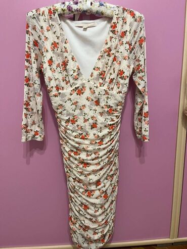 Haljine: Guess S (EU 36), bоја - Šareno, Koktel, klub, Dugih rukava — 11