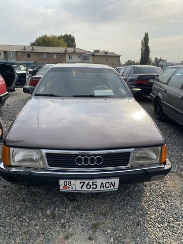 салон на виндом: Audi 100: 1987 г., 2 л, Механика, Бензин, Седан