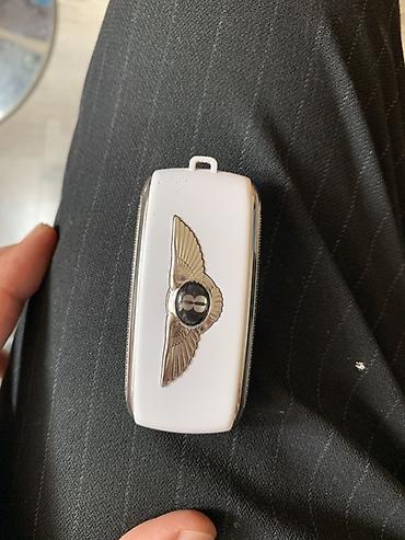 asus telefon: Bentley dizaynlı mini mobil telefon - Korpus: ağırlıqlı olaraq ağ — 1