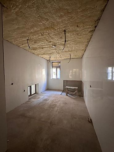 Продажа коттеджей и домов: 📍Расположение: р-н Киргизия-1 отличный 2-х этажный особняк + цоколь, + — 4