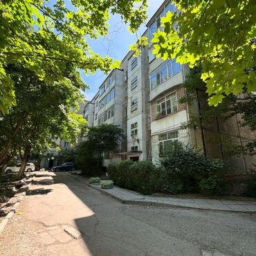 4 комнат квартира: 4 комнаты, 86 м², 105 серия, 4 этаж, Косметический ремонт
