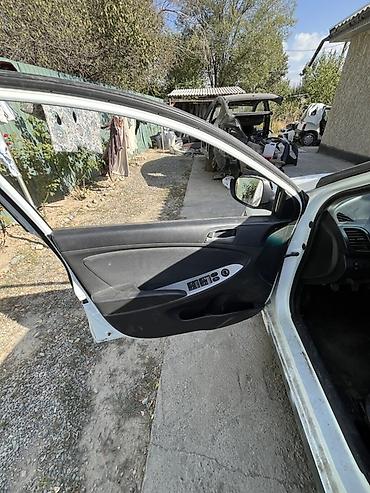 лада гранта 1: Hyundai Solaris: 2015 г., 1.6 л, Механика, Бензин, Седан — 6