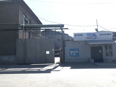 продаю дом рабочий гарадок: Продается 3-этажа в каждом этаже отдельный сан узел электричество 3х