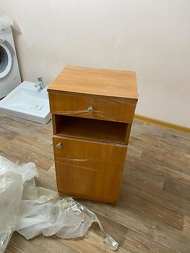 кухонные комоды: Продам старую мебель. Цена договорная. Все в хорошем состоянии — 1