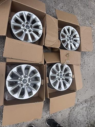 Диски: Литые Диски R 16 Toyota, Комплект, отверстий - 5, Б/у — 2
