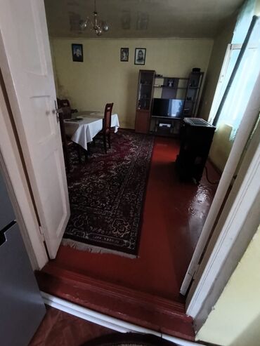 Həyət evləri və villaların satışı: 4 otaqlı, 11000 kv. m, Kredit yoxdur, Orta təmir — 8