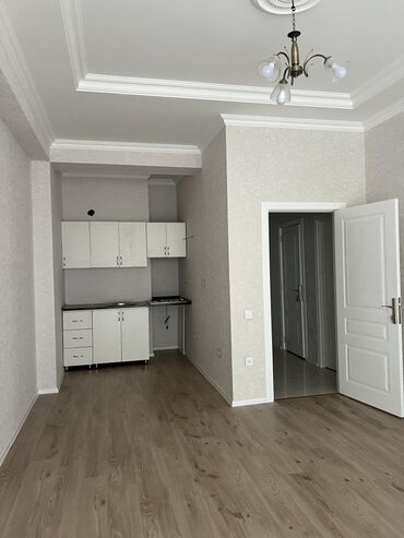 Təmir işləri: Salam. Uzun müddətli kirayə verilir. Yeni 14 mərtəbəli binanın 1-ci — 17