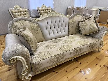 divan yeni: Klassik üslubda dəst – salon üçün Tərkib: - 1 ədəd 3‑yerlik divan - 2 — 2