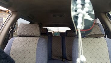 Аренда пассажирского буса: Минивэн 7–8 мест с трансформируемым салоном - Просторный пассажирский — 4