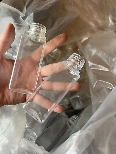 Budkalar, köşklər: 120 ml plastik qablar istifade etmirem deye satiram 400 eded elde 5 — 2