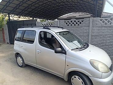 range rover 2011: Toyota Yaris Verso: 2000 г., 1.3 л, Механика, Бензин, Минивэн — 3