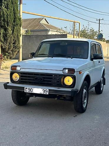 buggy satisi: VAZ (LADA) 4x4 Niva: 1.7 l | 2009 il 93000 km Ofrouder/SUV — 3