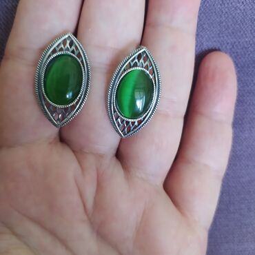 Zərgərlik dəstləri: Dəstə daxildir: Üzük, Sırğa -da lalafo.az — 7 Zərgərlik dəstləri: Dəstə daxildir: Üzük, Sırğa — 7