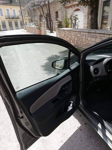 Toyota: Toyota Yaris: 1.5 l. | 2017 έ. Χάτσμπακ — 7