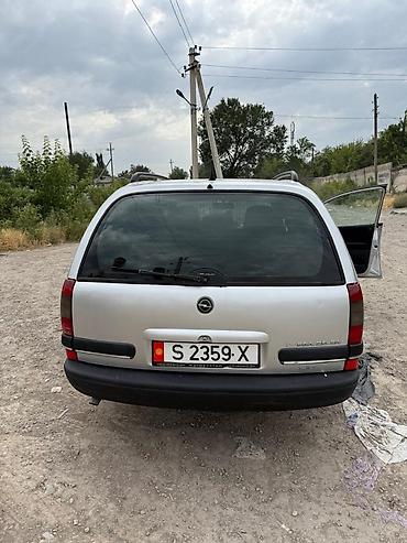 Opel: Opel Omega: 1996 г., 2 л, Механика, Бензин, Универсал — 10