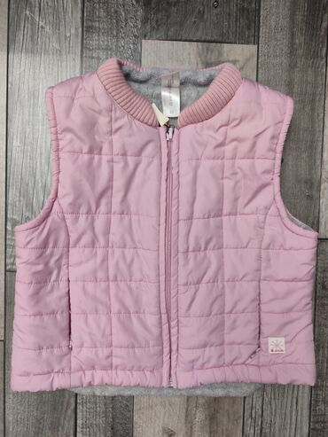h and m jakne: Prsluk za devojčice,roze boje,vel. 80,unutrašnja strana ćebana