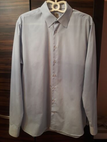 продаю рубашку: Рубашка 4XL (EU 48), цвет - Голубой