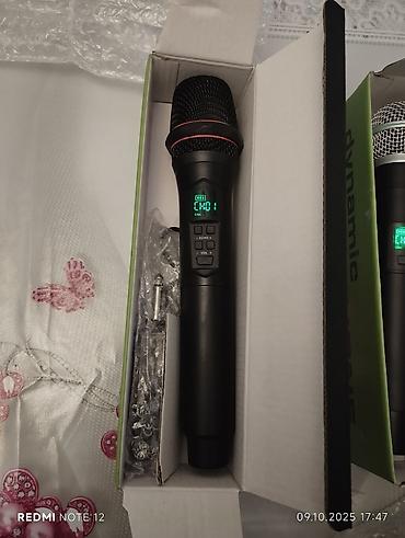 ayfon 16 pro maks: Simli UHF/2.4G rəqəmsal idarəetməli dinamik mikrofon - Simsiz əl — 1