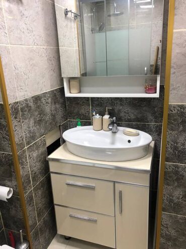 Yeni tikili: 3 otaqlı, Yeni tikili, m. İnşaatçılar, 80 kv. m — 12