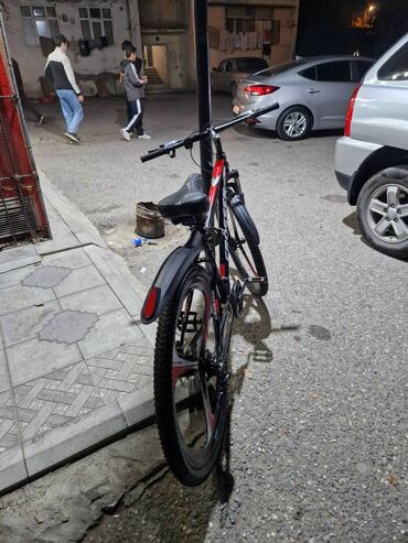 Şəhər velosipedləri: İşlənmiş Şəhər velosipedi 29", sürətlərin sayı: 11 — 12