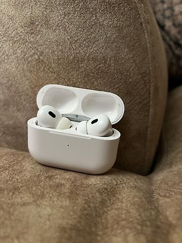 Qulaqcıqlar: Apple AirPods Pro 2 — 1