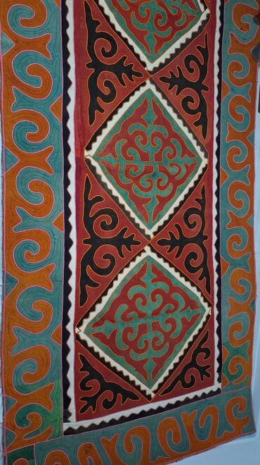 одеяло зимнее: Шырдак Б/у, 350 * 200, Прямоугольный