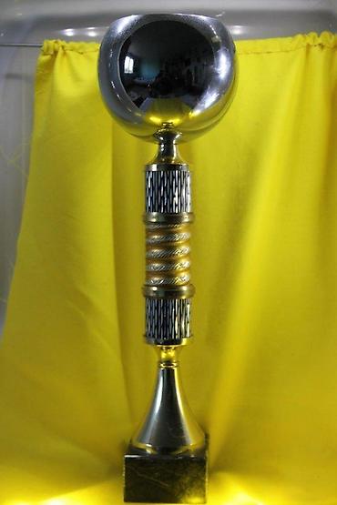 Značke, ordenje i medalje: VELIKI STARI PEHAR | Stari pehar sa mermernim postoljem, ukupno — 2