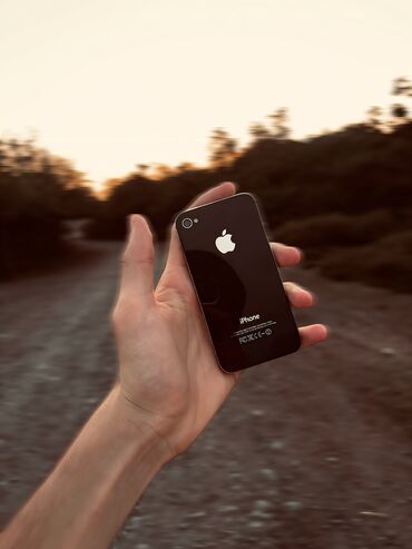 iphone a 6: IPhone 4S, < 16 GB, Qara