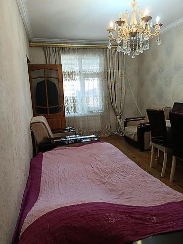 Həyət evləri və villaların satışı: Xırdalan seheri 119 nömrəli marşurut dayanacağına 30 metr mesafede 2 — 9